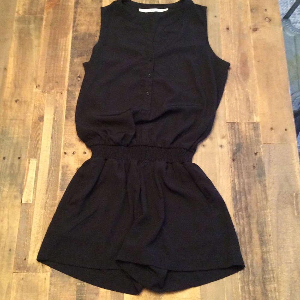 Gibson Sleeveless Romper